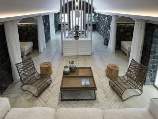 Relaxing & Ambient Santorini Villa 2 Bedrooms Cave Stone Villa Private Pool & Lovely Views Exo Gialos - 9