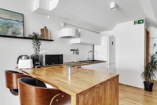 Prime Location Gem in the Heart of Reykjavík - 3