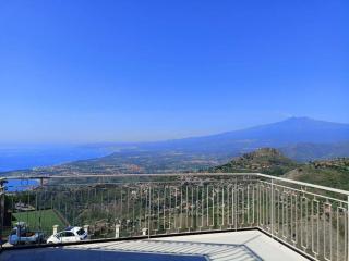 Stanza Mylai Etna View - Castelmola - 9