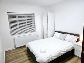 Wonderful Apartment in Wembley - 4
