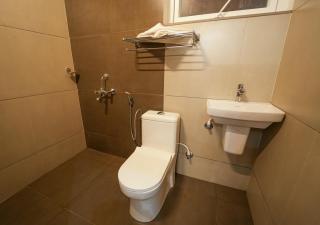 Tiyans Stone Castle Private Tea Villa Vagamon by VOYE HOMES - Vagamon - 1