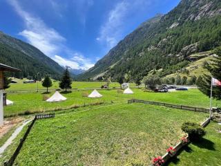 Pure Comfort! Entire Apartment with Abundant Space near Zermatt with parking! - Täsch - 6