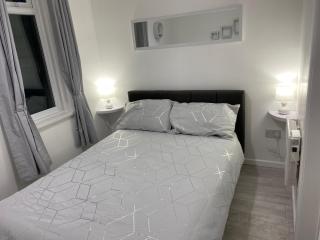 Contractors House-Welcomes All - South Shields - 4