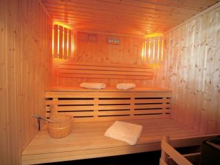 Ski Getaway with Shared Pool - 5