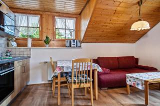 Drei-Mädelhaus Ambs Wohnung 1 - 5