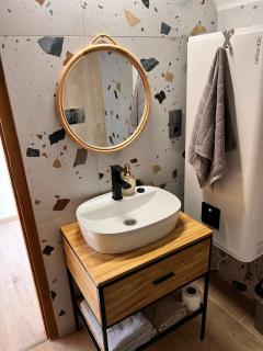 Edelin Wine House - 1