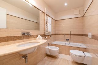 Clock's 2 bedrooms & 2 bathrooms & big terrace - 7