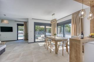 Villa Ivana with Private Pool - Nova Vas - 2