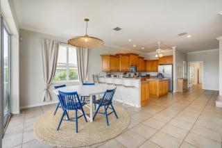 Waterfront Retreat with Pool on Caloosahatchee River - Cape Coral - 8