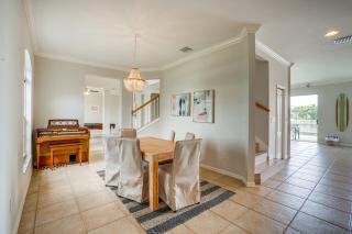 Waterfront Retreat with Pool on Caloosahatchee River - Cape Coral - 2
