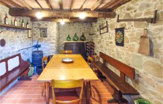 Lovely Home In Marliana With Wifi - 7