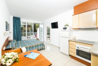 Aparthotel Costa Encantada - Lloret de Mar - 9