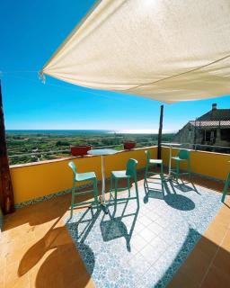 LOFT CON USO CUCINA E TERRAZZO PANORAMICO - FORA E' MUROS II - Ammentos Posada - Posada - 0
