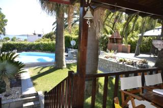 Monica's Tropical Villa - 1