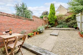 Gem Cottage - 2