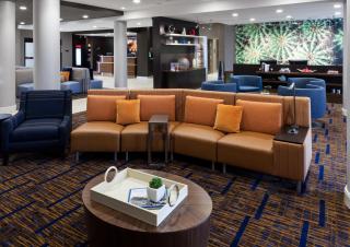 Courtyard by Marriott Houston North/Shenandoah - 4