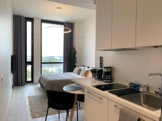 Orange Apartments Tower & Free Parking - 2