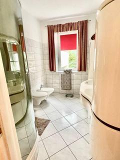 Beautiful villa with garden in Milanówek - Milanówek - 4