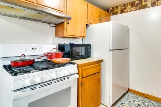 DePew Vacation Rental about 10 Mi to Buffalo! - 2