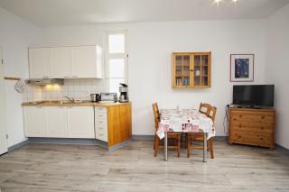 im Zentrum gelegenes 1-Raum-Apartment - Haus Rugier FeWo 02 - Göhren - 4