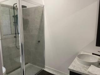 Milton House, Hamilton - Hamilton - 6