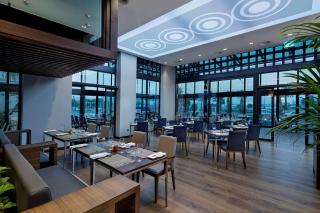 Hilton Garden Inn Izmir Bayrakli - 2