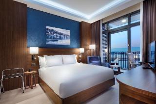 Hilton Garden Inn Izmir Bayrakli - 8