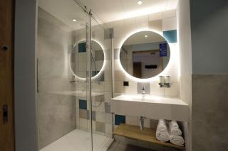 Hampton By Hilton Olsztyn - Olsztyn - 5