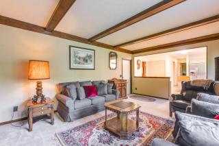 Family-Friendly West Chester Twp Home with Pool! - West Chester - 4