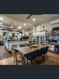 Royal hotel tambar springs - - 2