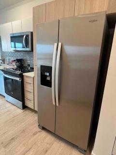 Studio Apartment, Queen Bed, WiFi, Kitchen, Washer & Dryer in Charlotte - Charlotte - 7