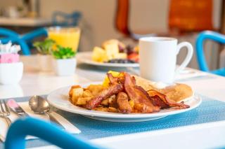 DoubleTree by Hilton Alana - Waikiki Beach - Honolulu - 1