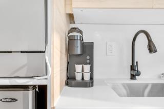 Beautiful Lakeside Haven - 3