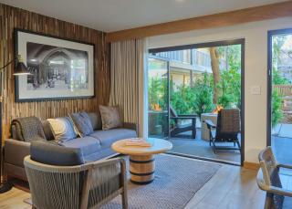 Embassy Suites by Hilton Napa Valley - Napa - 4