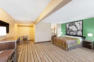 Super 8 by Wyndham Kingsville - Kingsville - 8