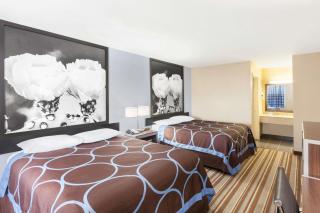 Super 8 by Wyndham Kingsville - Kingsville - 3
