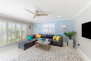 Ariana's Paradise - St Pete Beach - 7