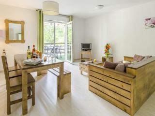 Apartment in France with Lake Views - Aureilhan - 6