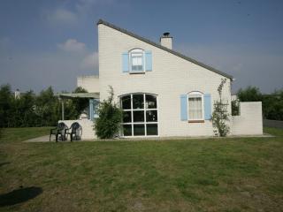 Chalet in Texel by Dunes and Water - 0
