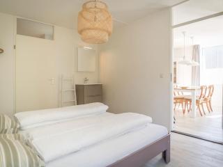 Texel Apartment w Balcony - 9