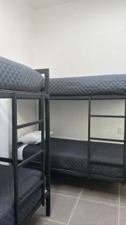 CHECK INN HOSTAL AEROPUERTO GDL - 6