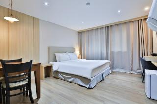 The First Hotel - Changwon - 7