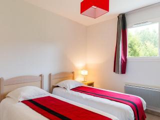 Holiday Home in France with Garden Terrace - Montignac - 7