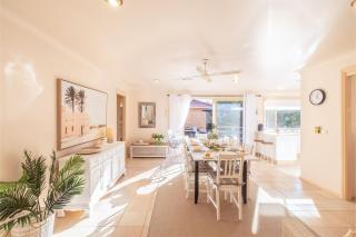 Pet friendly White Sands, 14 Whitesands Road - Linen & Air Con - 1