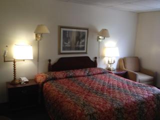 Tappan Zee Hotel - 8