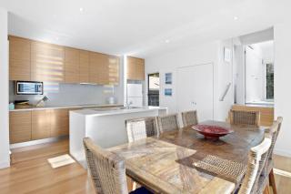One At Seventy Seven - Lorne - 4