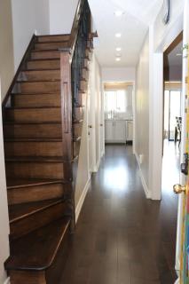 Quiet and Contemporary Home - 3
