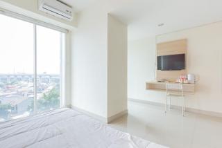 RedLiving Apartemen Grand Kamala Lagoon - Rooms 911 Tower Barclay South with Netflix - Bekasi - 4