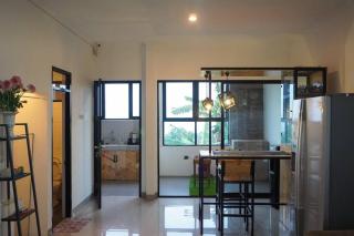 Cozy Haven with Jacuzzi, Rooftop - 9