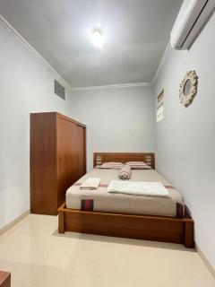 Guesthouse Hannia - Sumber - 2